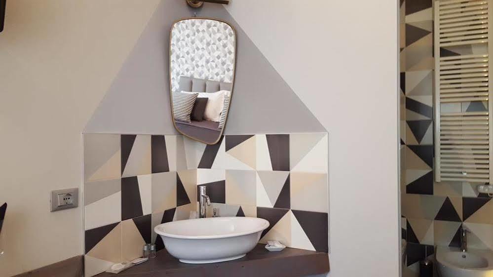 Serendipity Rooms Милано Екстериор снимка