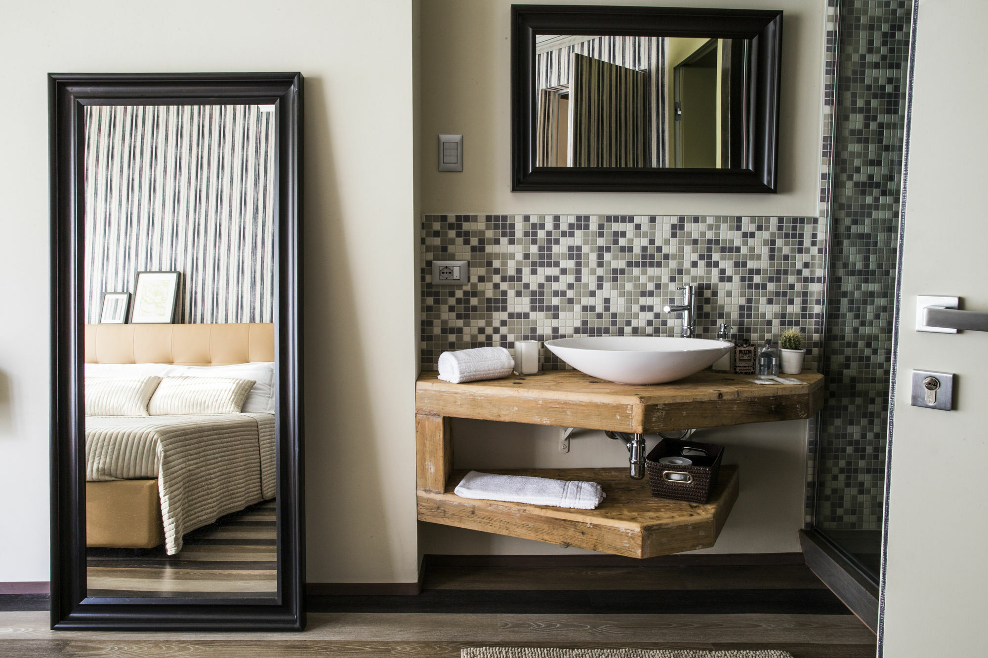 Serendipity Rooms Милано Екстериор снимка